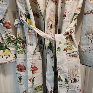 Pottery Barn- Elf Holiday Collab Robe